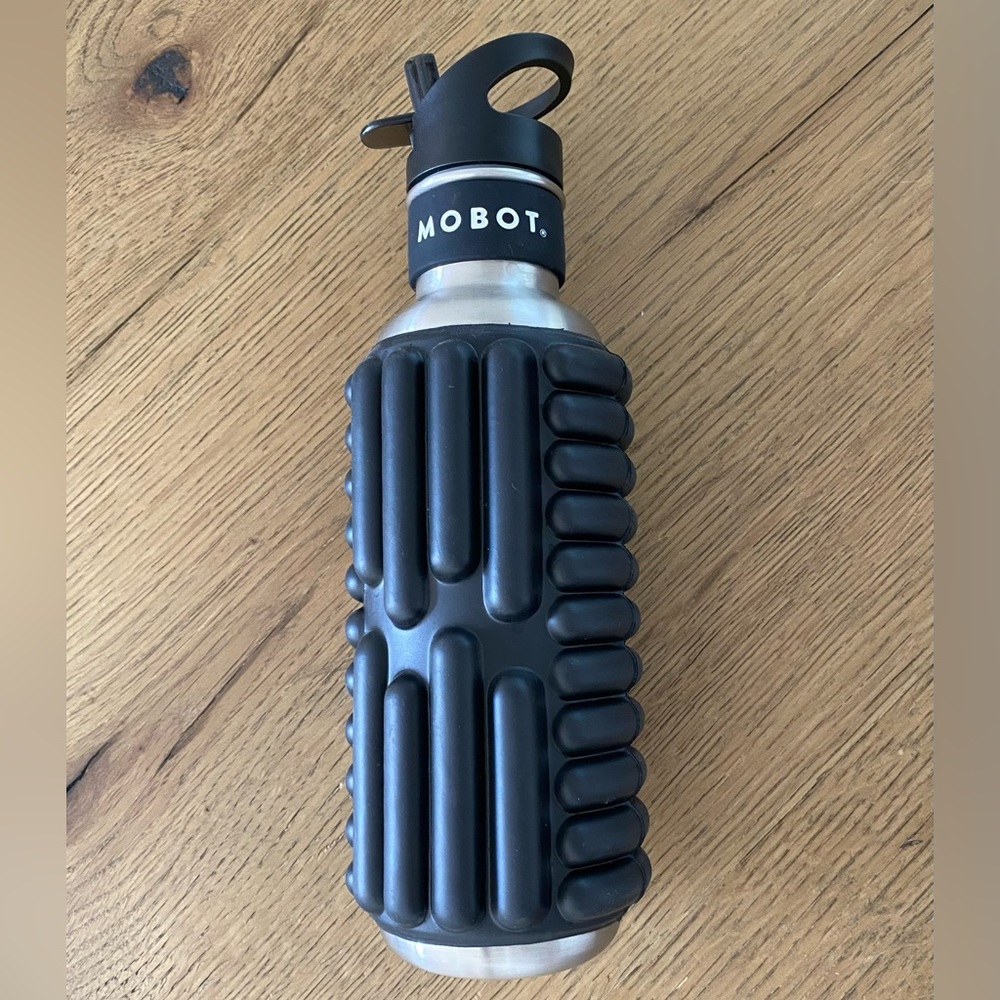 GRACE MOBOT 27OZ Black Water bottle / foam roller, Black, New, never used